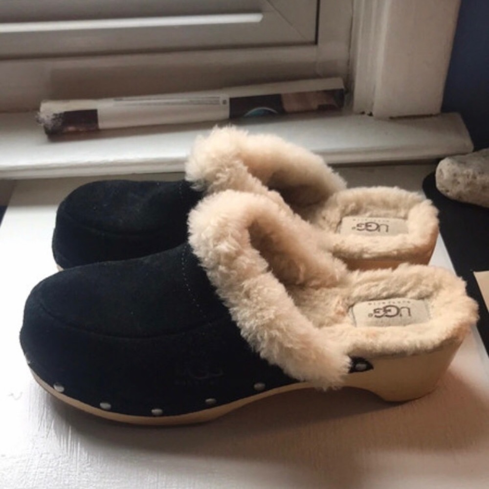 UGG clogs